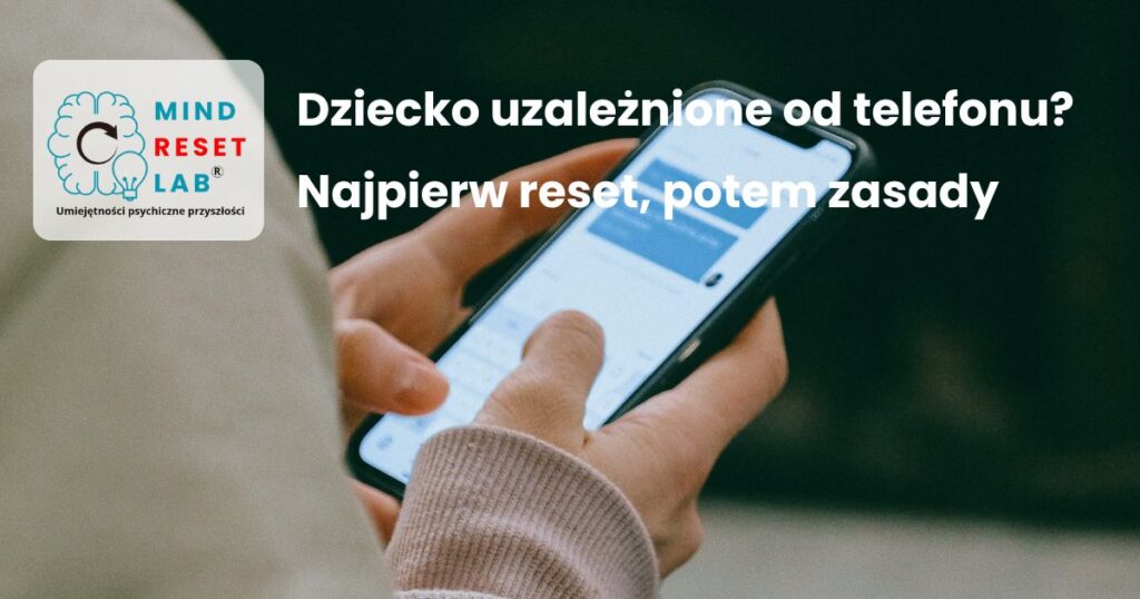 Dziecko uzależnione od telefonu – objawy i co zrobić